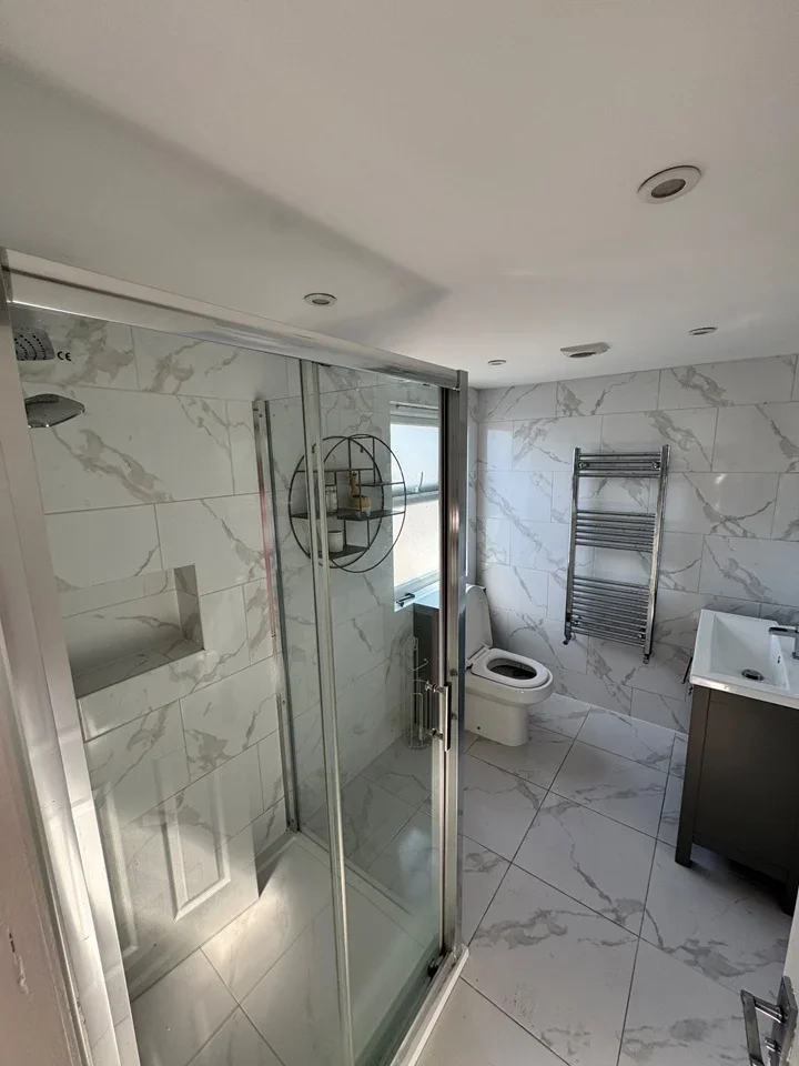 Room Bruce Road in Greater London