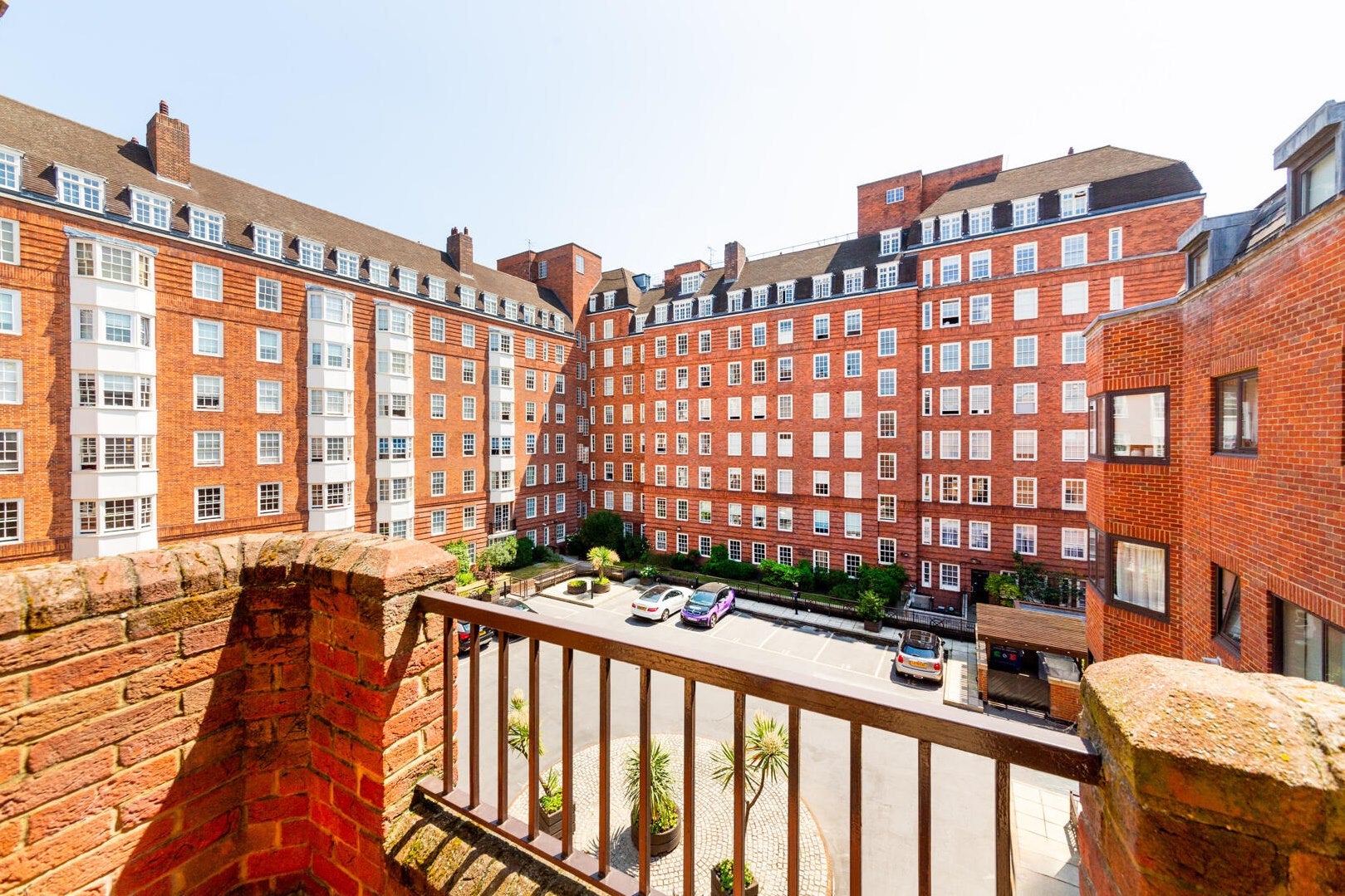 Flat Petyward in Greater London