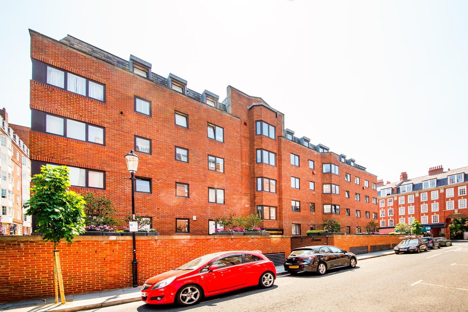 Flat Petyward in Greater London