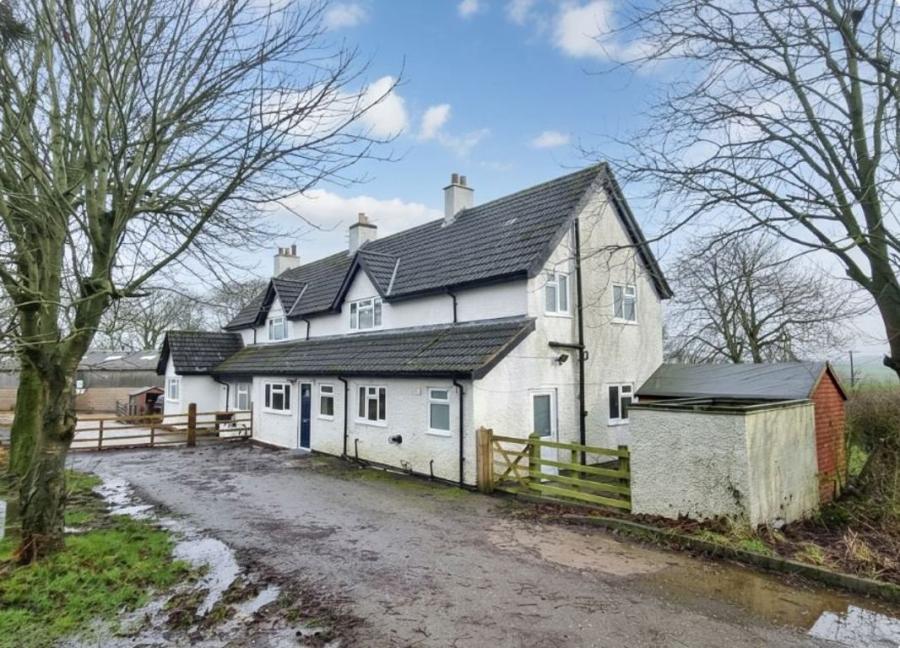 House Stretton Lane in Houghton on the Hill