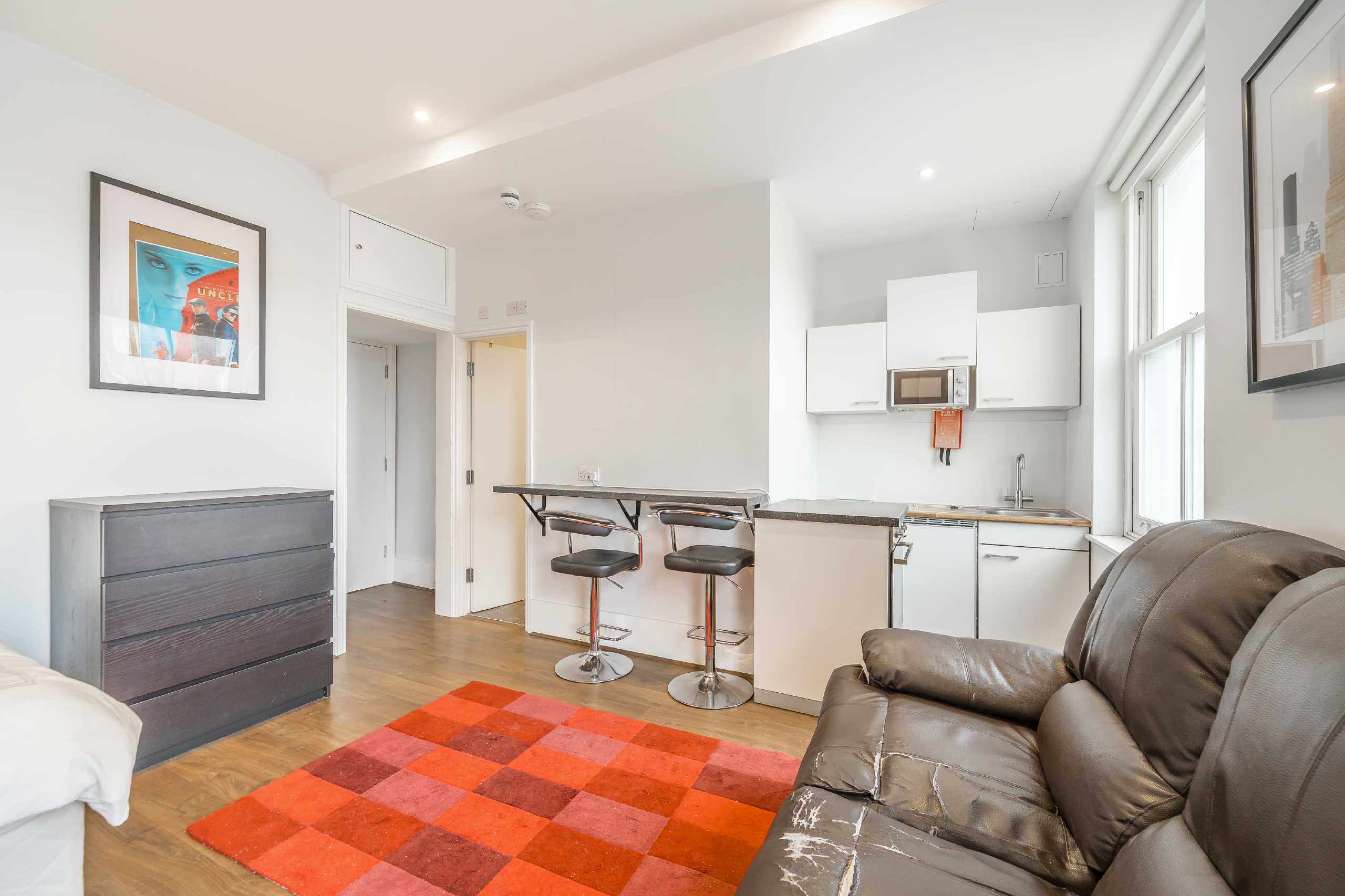 Flat Kensington Park Road in Greater London