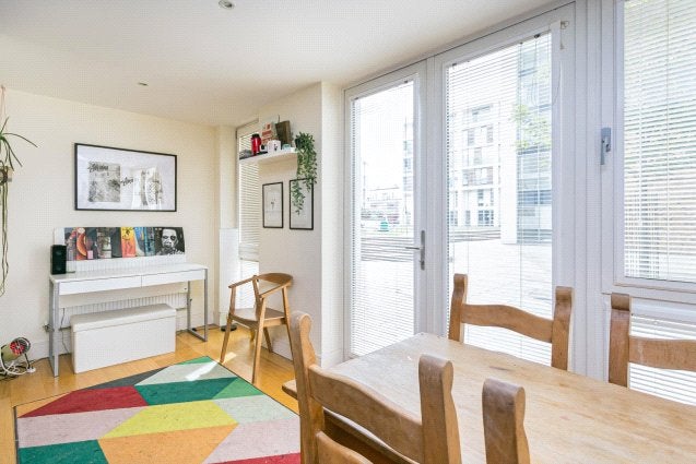Flat Lett Road in Greater London