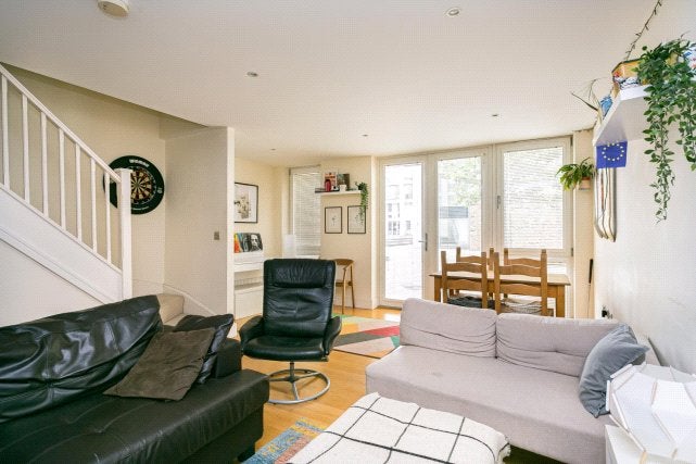 Flat Lett Road in Greater London