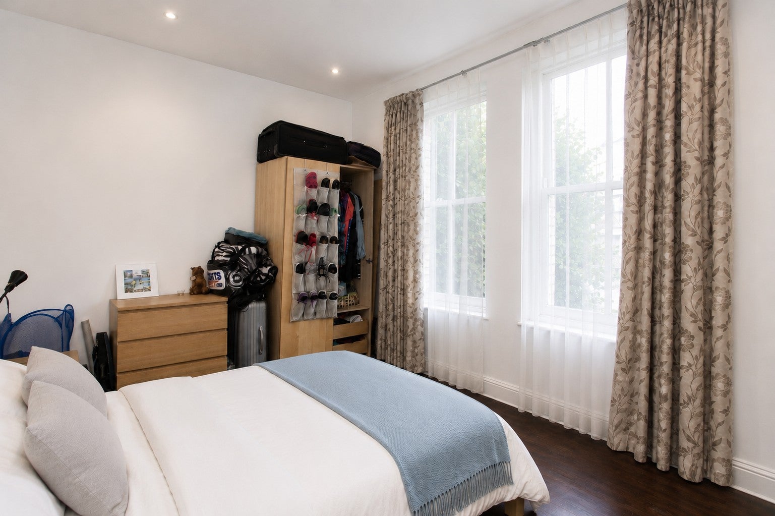 Flat The Chase in Greater London