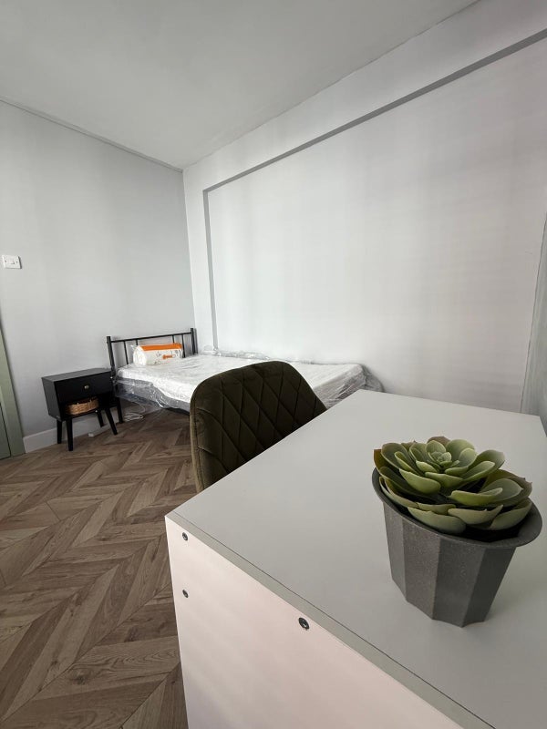 Room Andrew Street in Liverpool