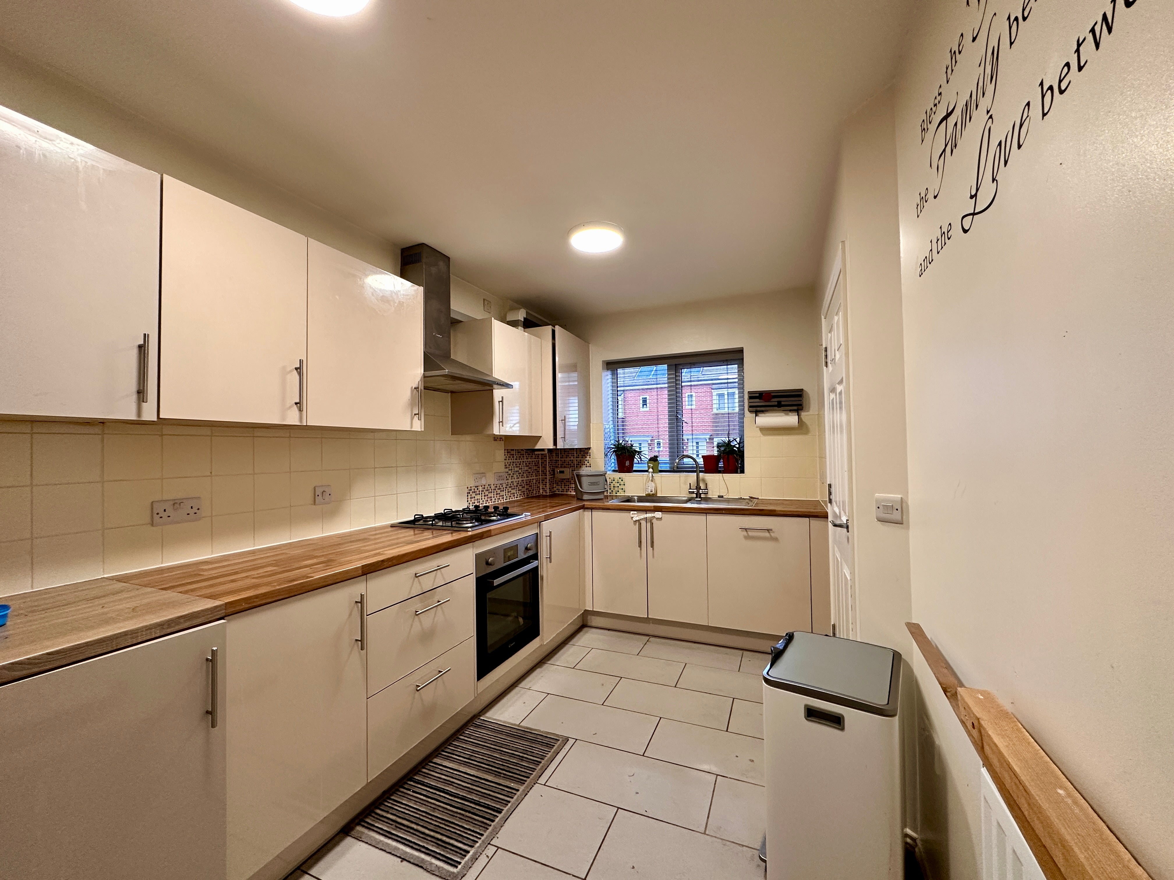 House Moulder Close in Bedford