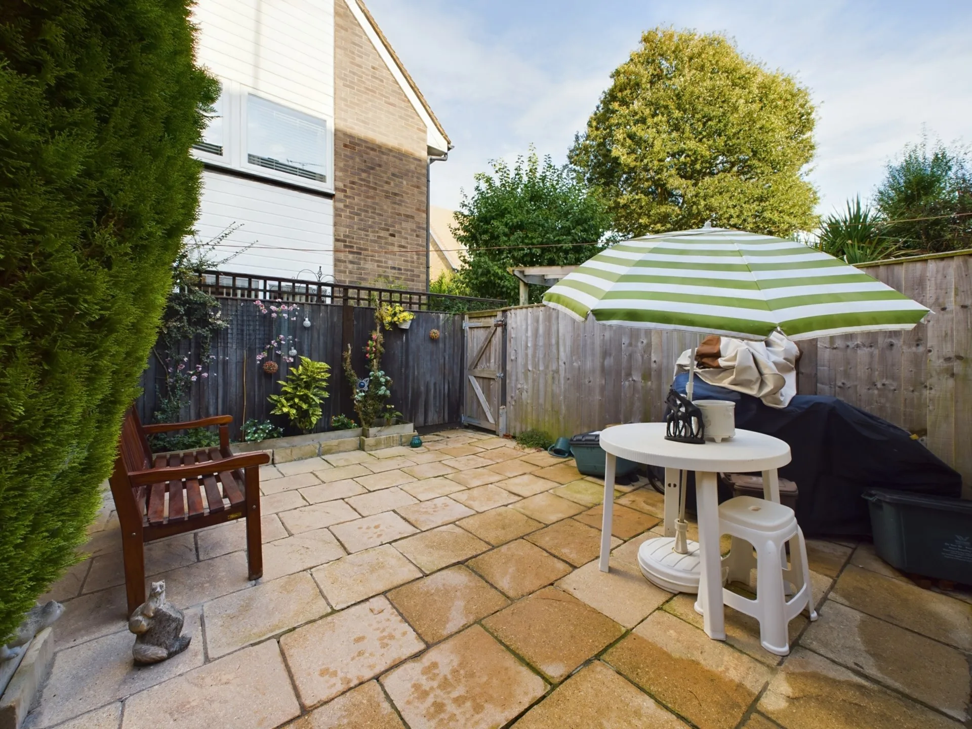 House Beaufort Close in Marlow