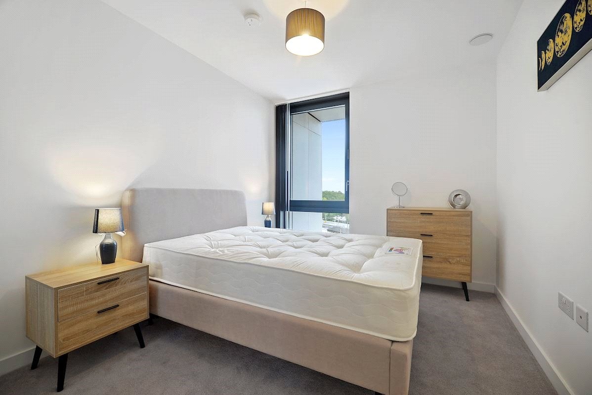 Flat City North Place in Greater London