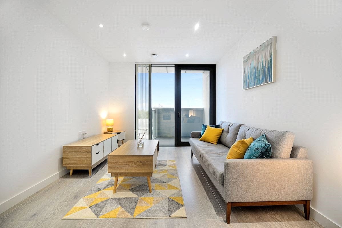 Flat City North Place in Greater London