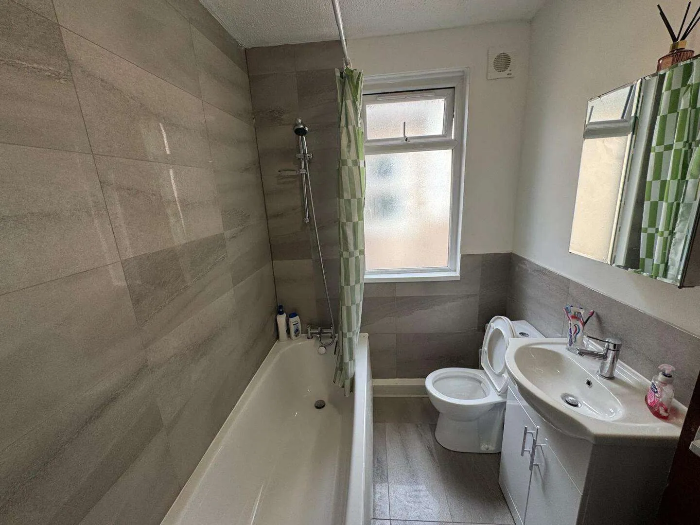 Flat East Hill in Dartford