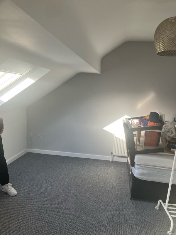 Room Vicars Road in Manchester