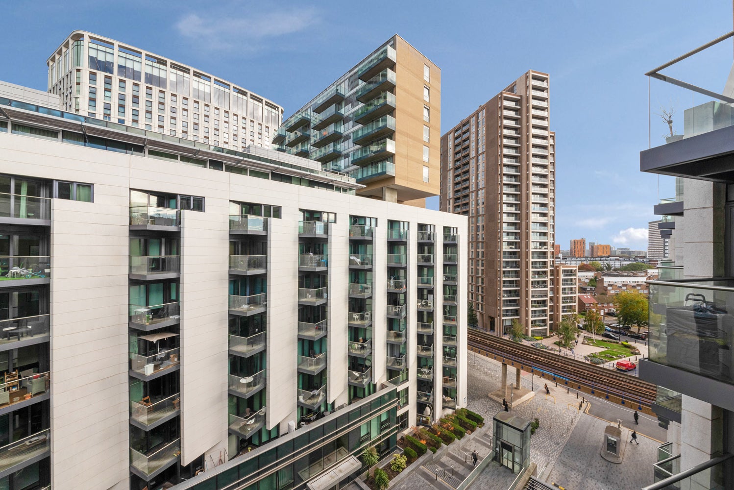 Flat Alexia Square in Greater London
