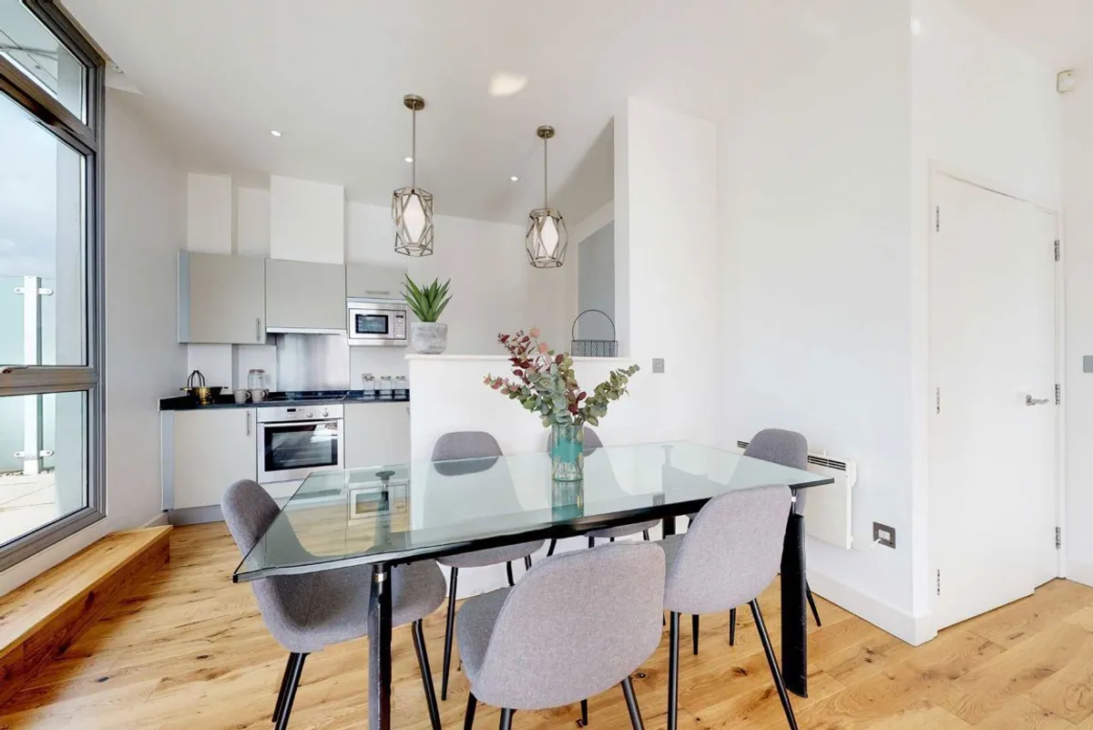 Flat Dereham Place in Greater London