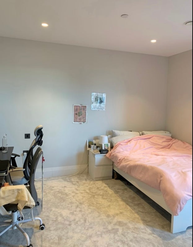 Flat Selsdon Way in Greater London