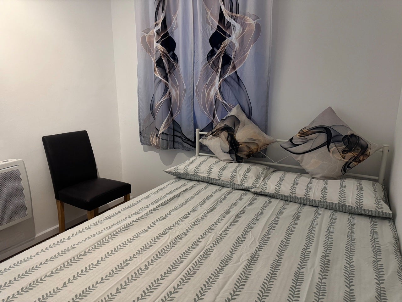 Room Beech Lawns in Greater London