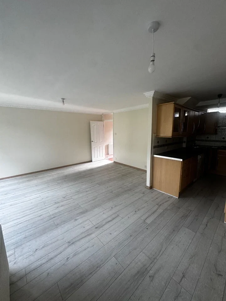 Flat Hertford Road in Greater London