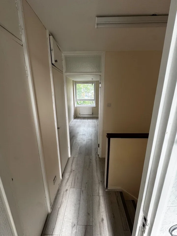 Flat Hertford Road in Greater London