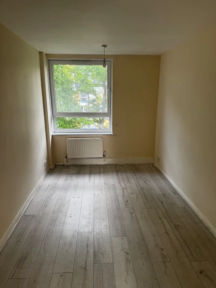 Flat Hertford Road in Greater London