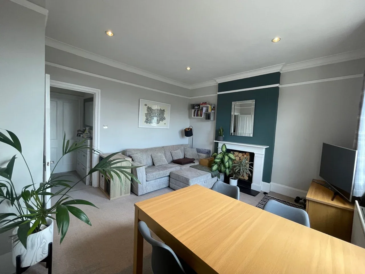 Room Guildersfield Road in Greater London