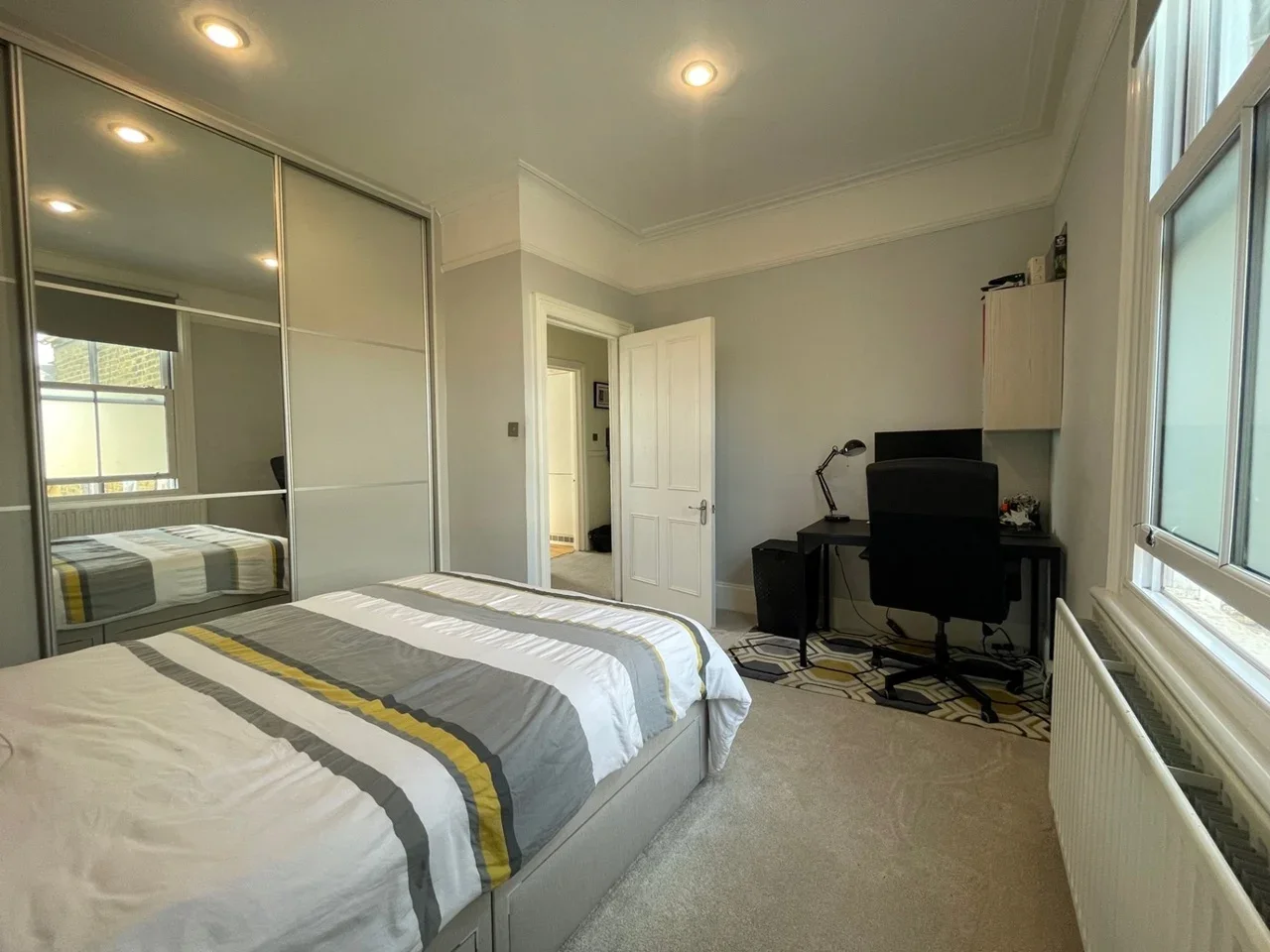 Room Guildersfield Road in Greater London