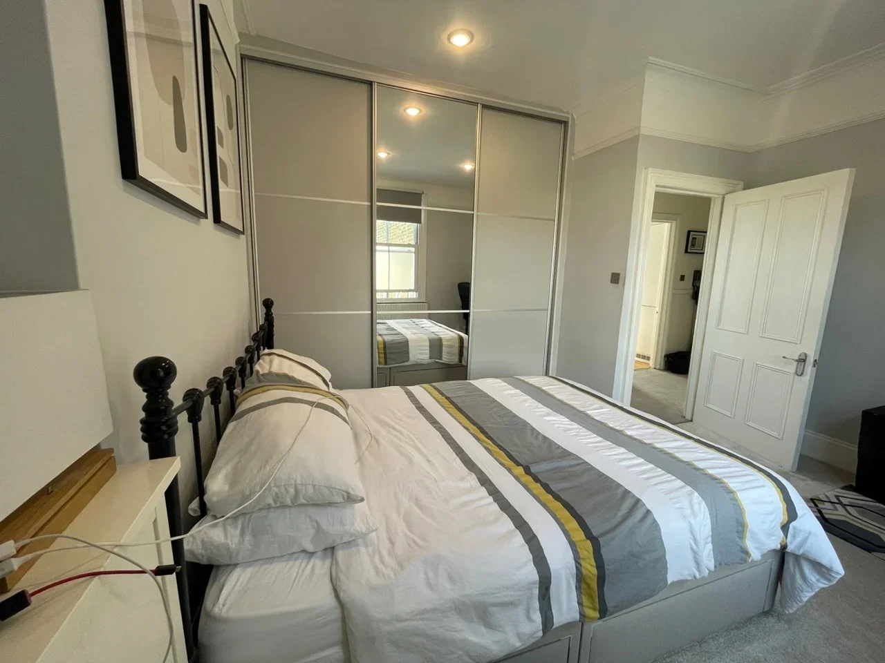 Room Guildersfield Road in Greater London