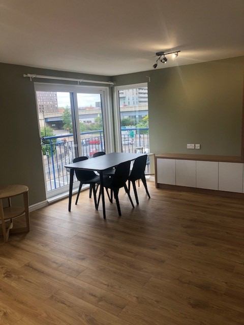 Flat Gaselee Street in Greater London