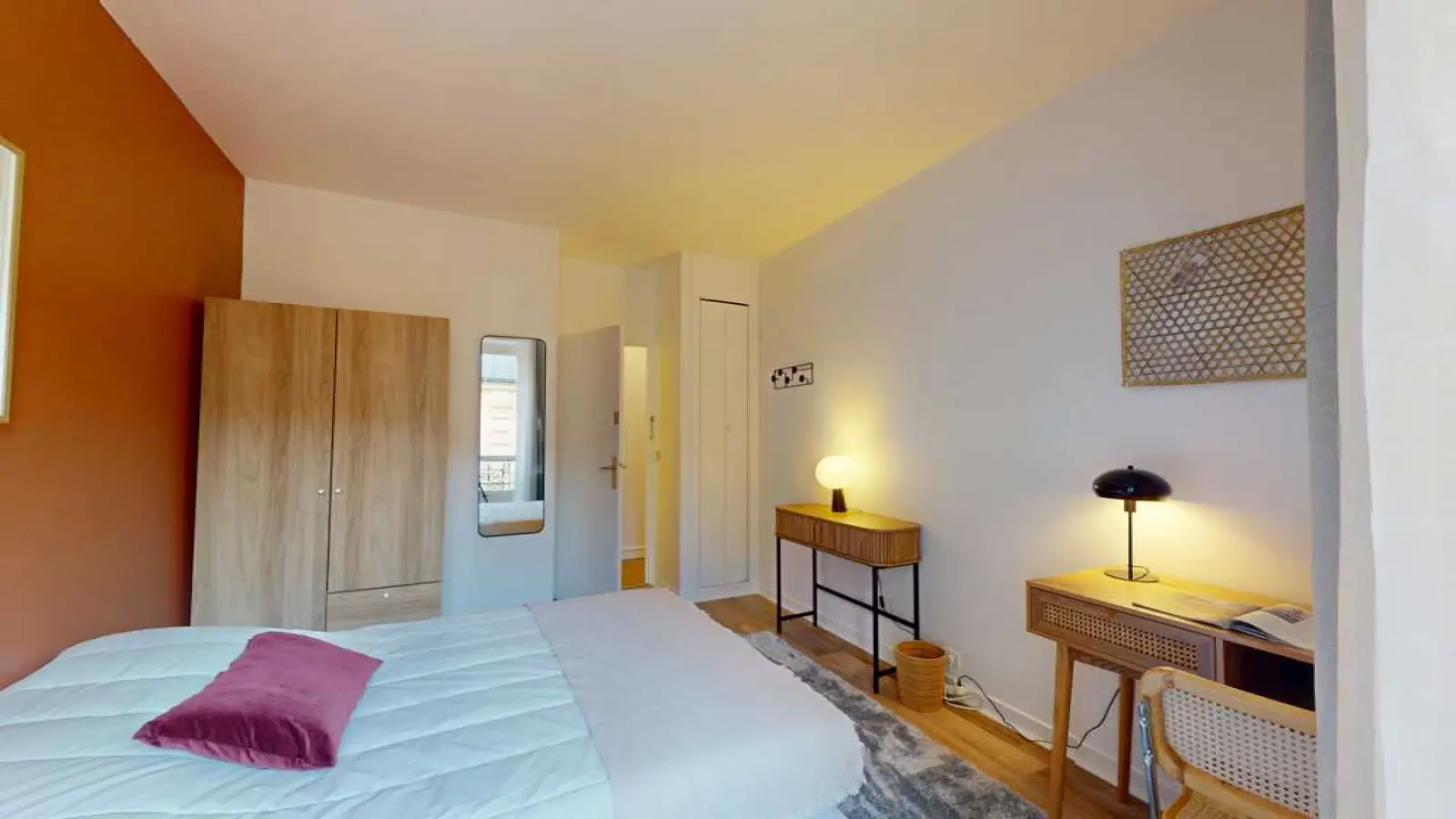Room Rue Tiquetonne in Paris