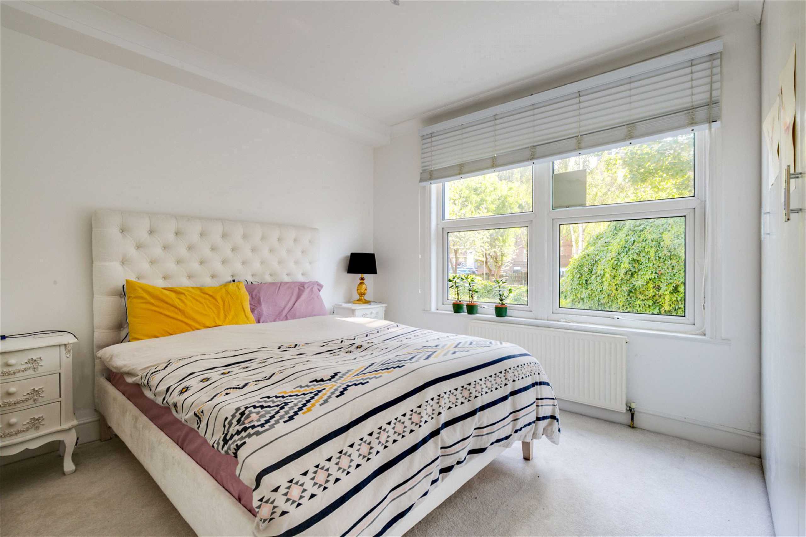 House Leander Road in Greater London