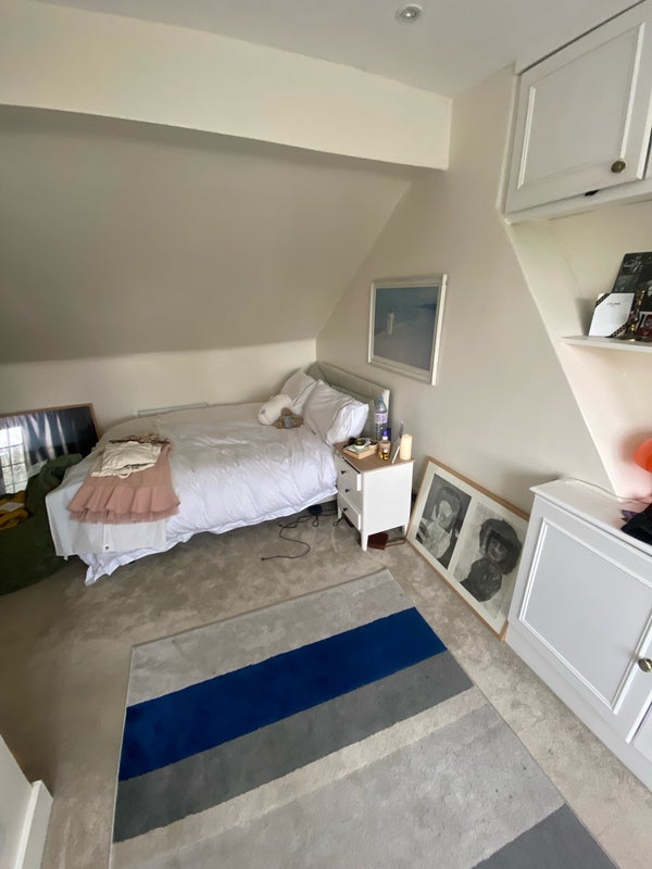 Room Claxton Grove in Greater London