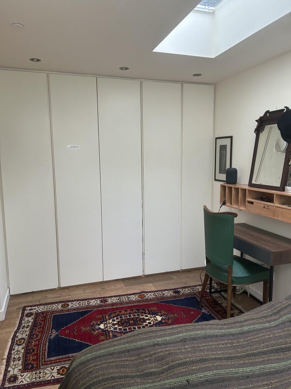 Room Falkland Road in Greater London