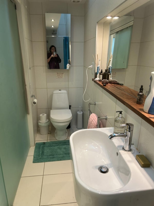 Room Falkland Road in Greater London