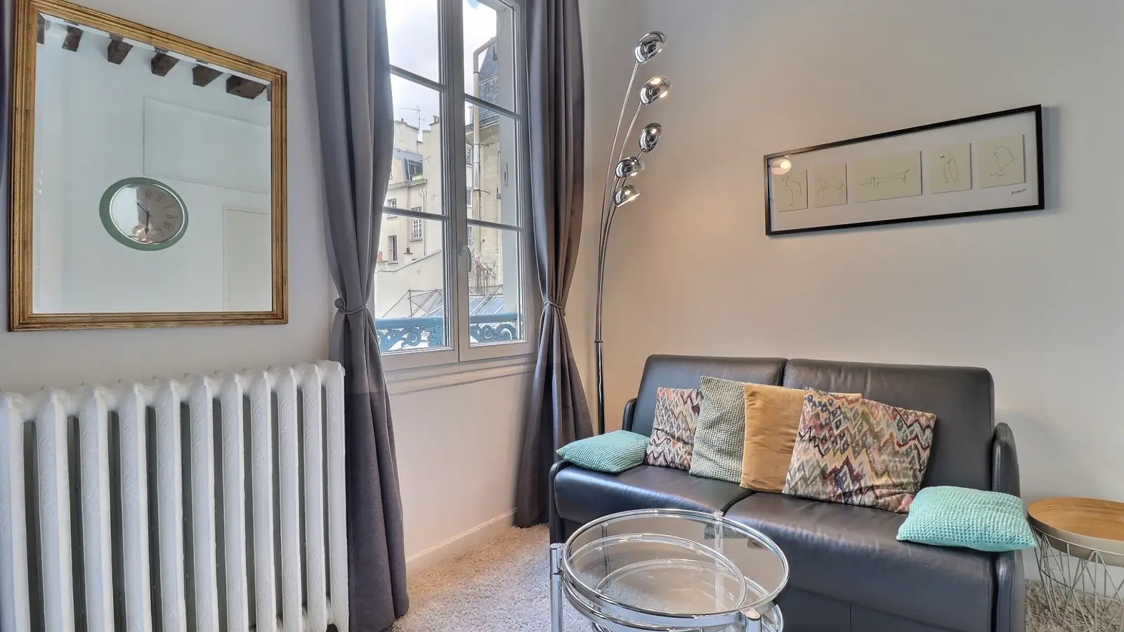 Flat Rue de Montmorency in Paris