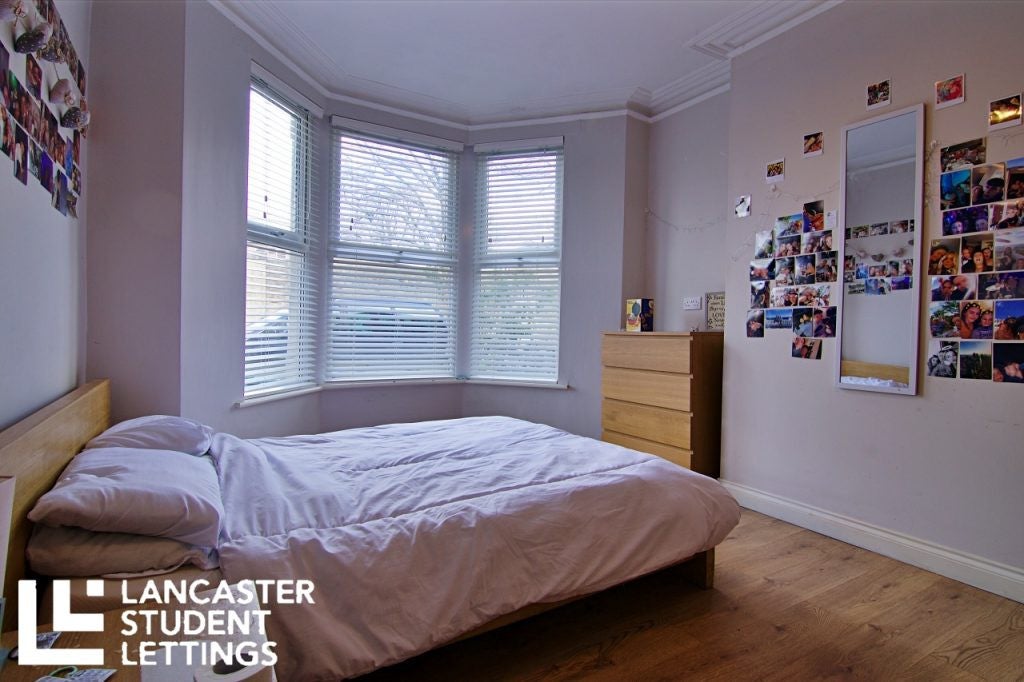 Flat Coulston Road in Lancaster