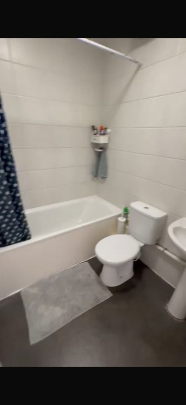 Room Hornsey Road in Greater London