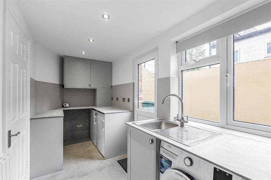 Flat Victoria Road in St Albans