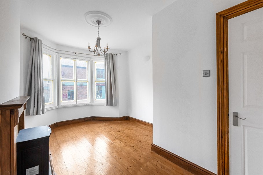 Flat Victoria Road in St Albans
