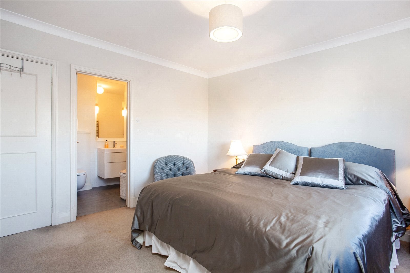 Flat Halkin Arcade in City of Westminster