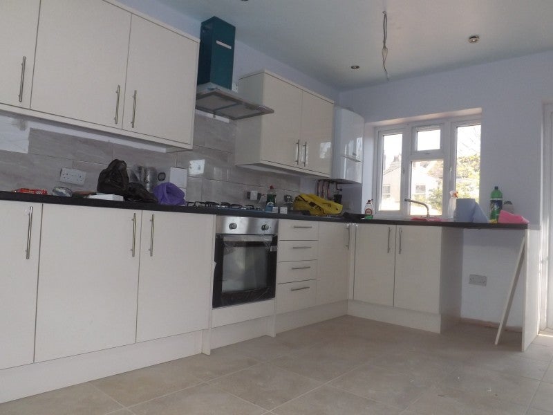 House Hunter Road in Greater London