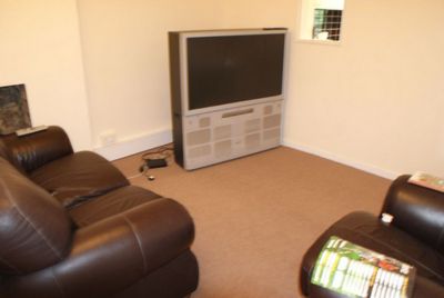 Flat Elmshurst Crescent in London