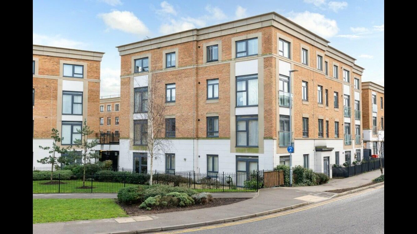 Flat Claud Hamilton Way in East Hertfordshire