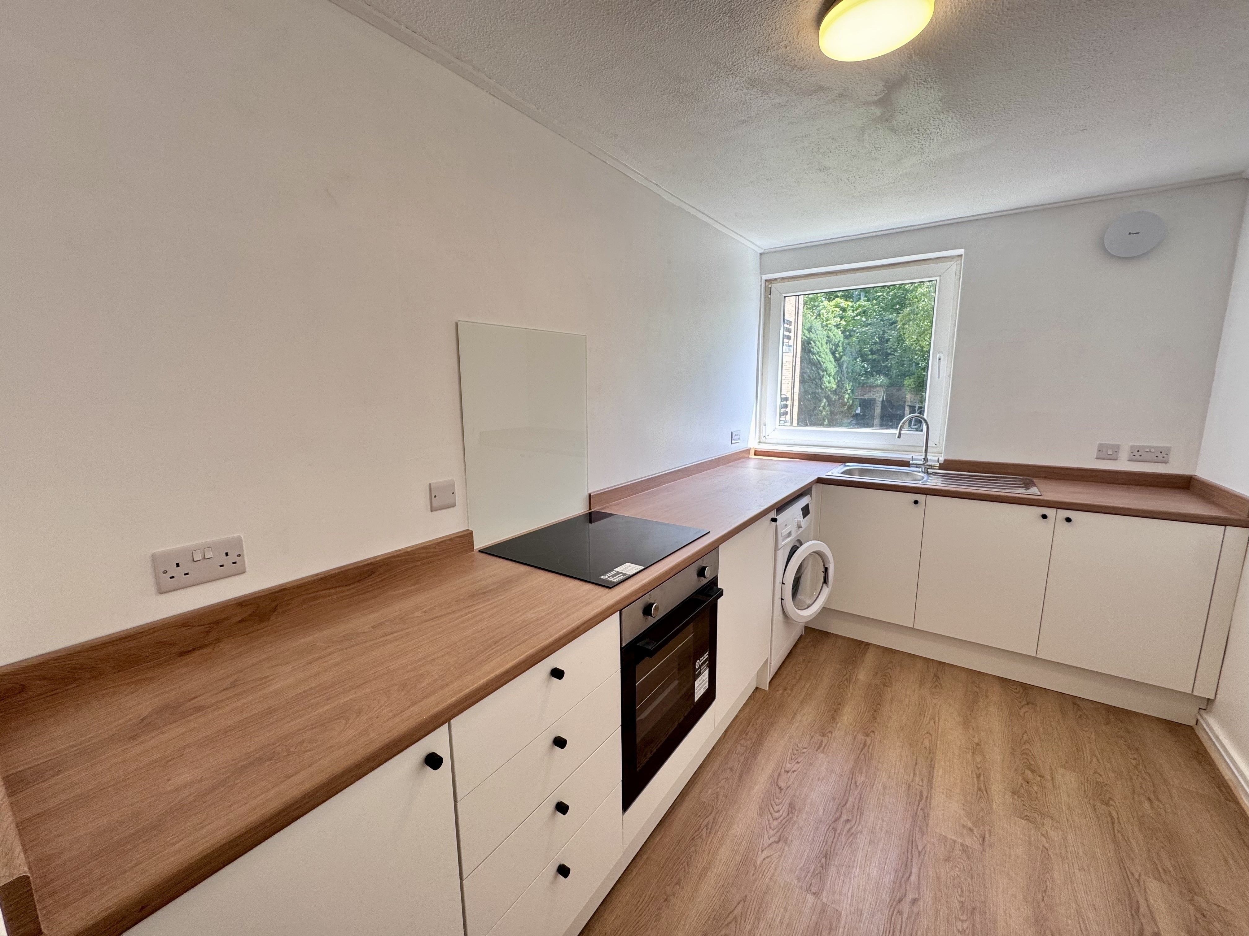 Flat Redcliffe Gardens in Nottingham