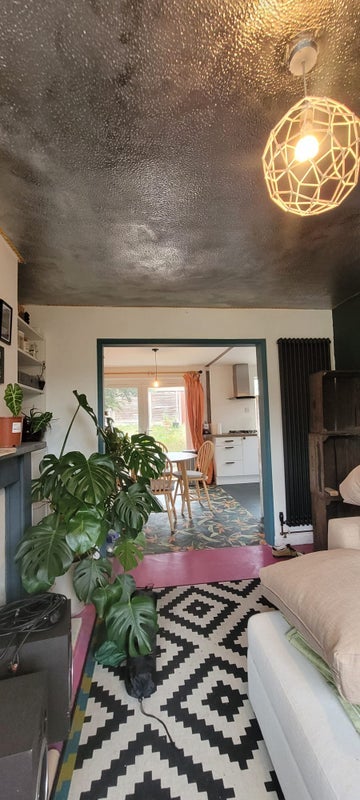 Room Penfield Road in Bristol