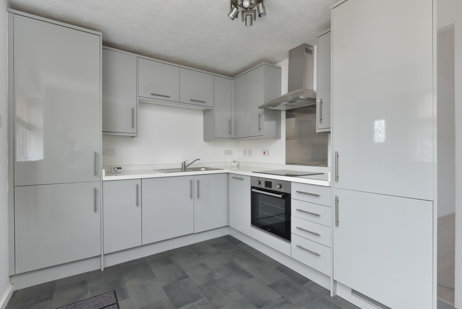 House Murrain Drive in Maidstone