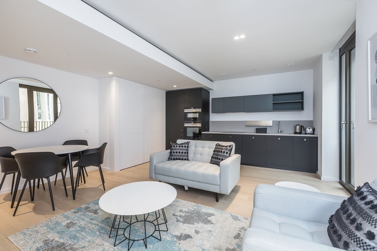 Flat Little Britain in City of London