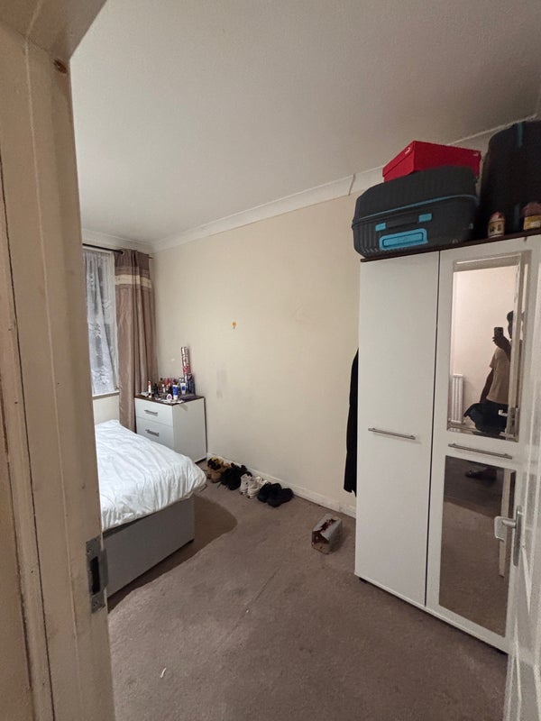 Room Duncan Road in Leicester