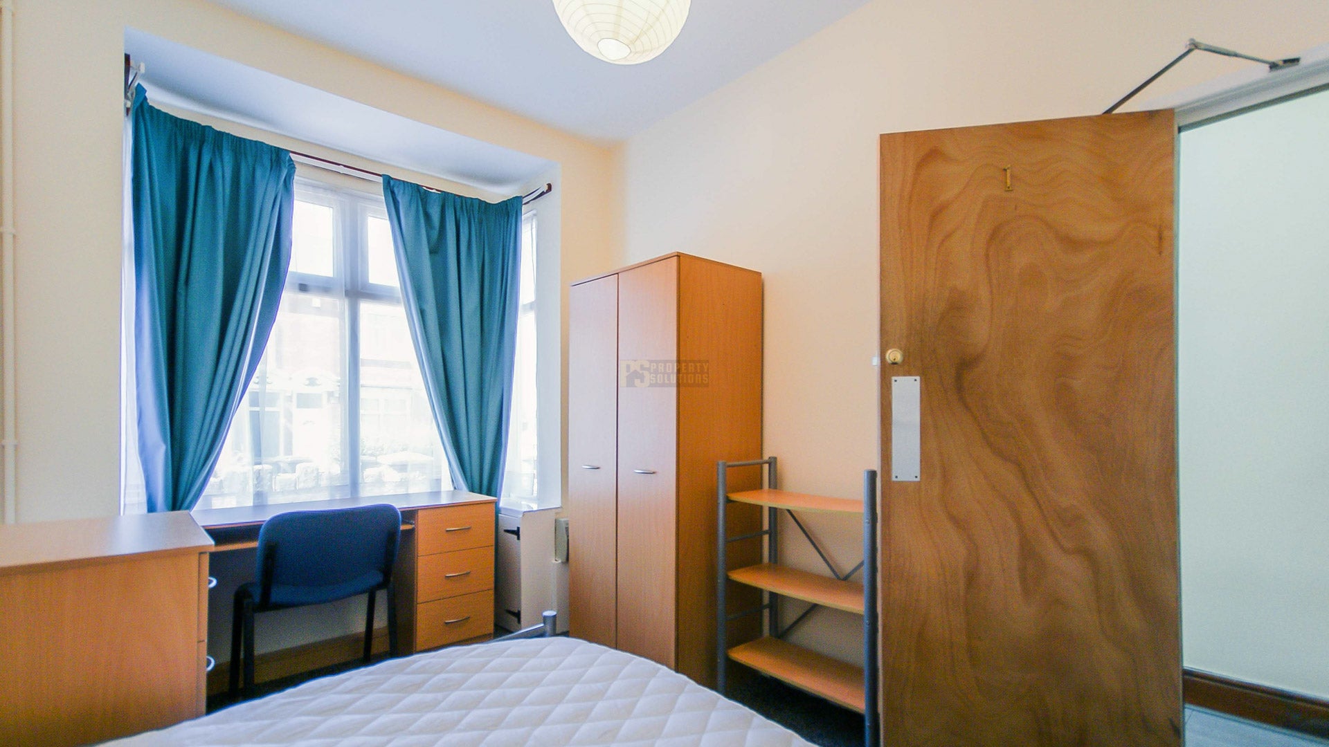 Room Rookery Road in Birmingham