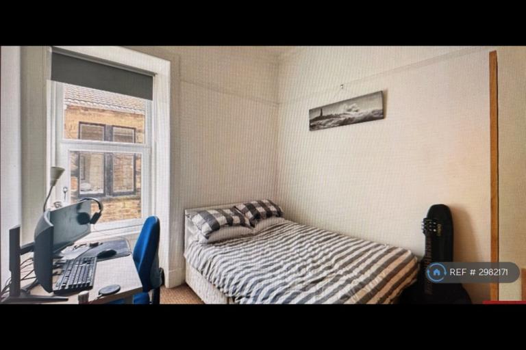 Flat Great George Street in Glasgow