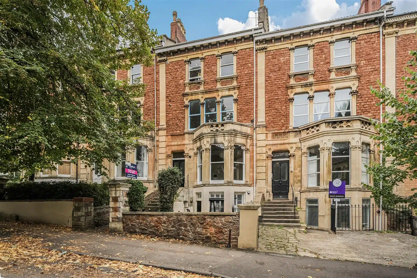Flat Hanbury Road in Bristol