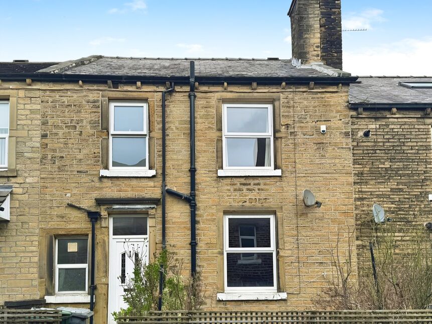 Flat Wellington Street in Huddersfield