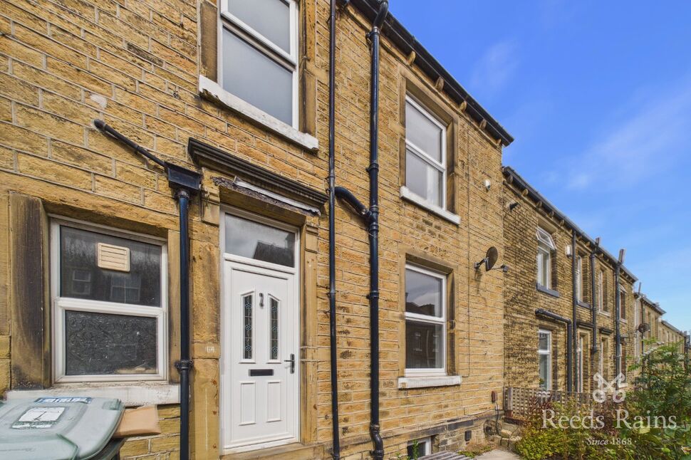 Flat Wellington Street in Huddersfield